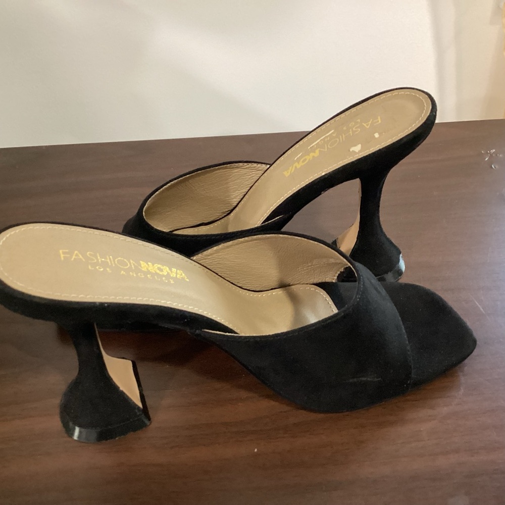 Fashion Nova sandal